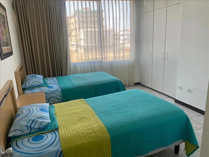 Alquilo departamento en Guayaquil en Hilton Colon de 2 dormitorios amoblado