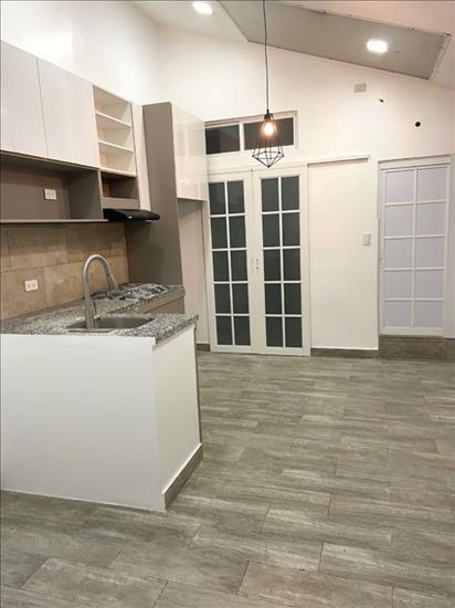 Alquilo moderna suite en los Ceibos