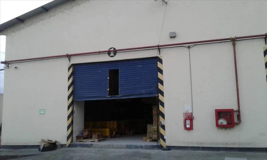 Alquilo bodega en via a Daule sector industrial