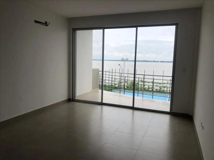 Alquilo departamento en samborondon de 3 dormitorio con excelente vista al rio